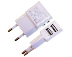 Hálózati adapter két USB csatlakozó 2A 220v töltőfej fehér univerzális (pm)